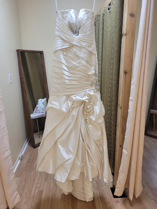 Exclusive Bridal by A.C.E. style 2415 size 8 Wedding Dress