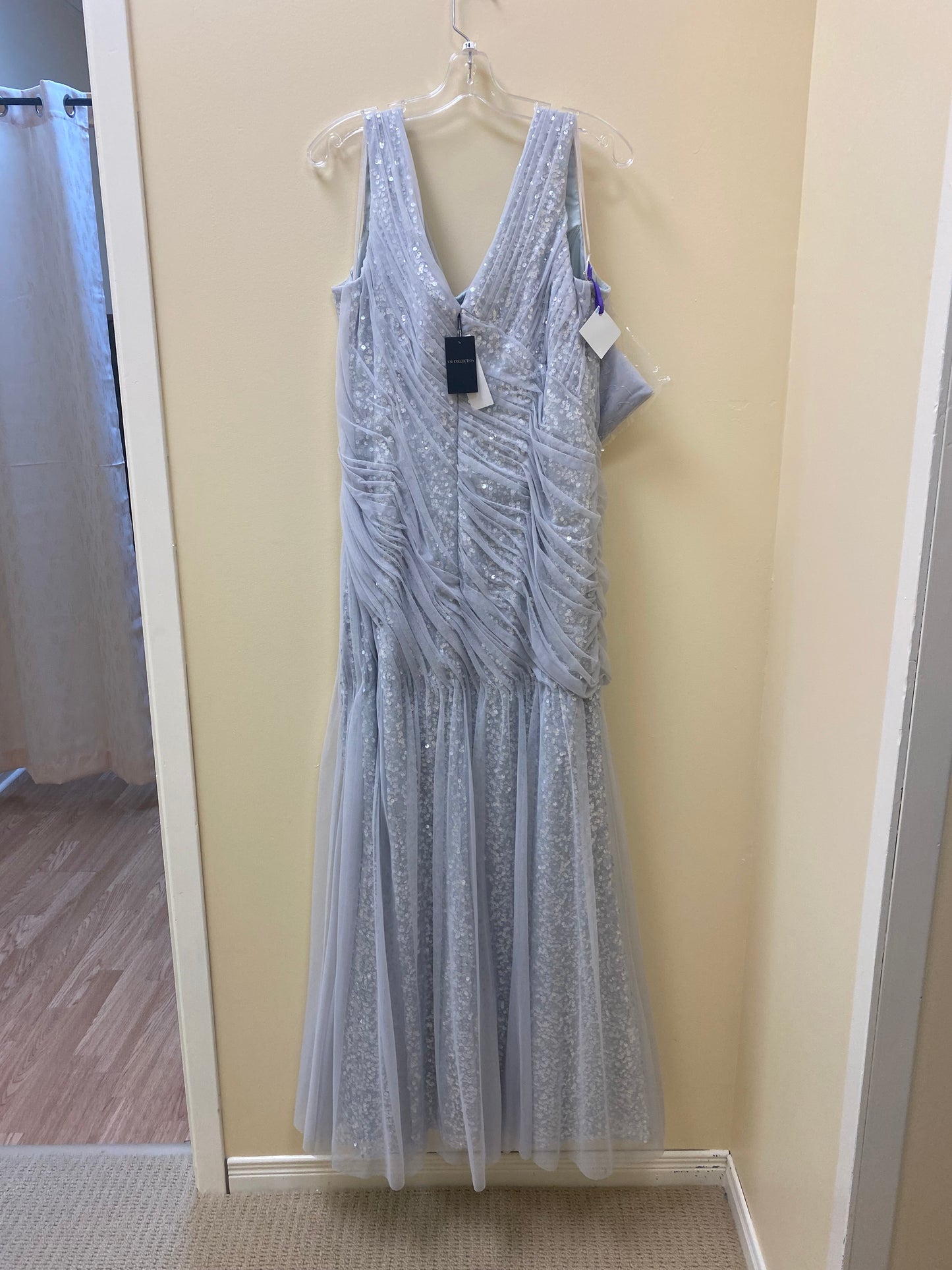 VM COLLECTION - 71118 - Silver Size 14 Long Prom / Mother of the Bride / Bridesmaid Dress
