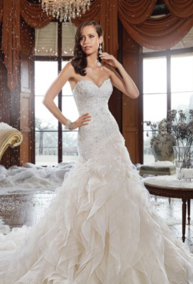 SOPHIA TOLLI - Y21511 - Diamond White Size 16 Wedding Dress